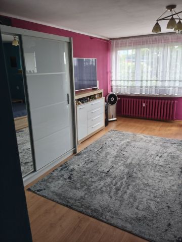 Mieszkanie 1-pokojowe Starachowice. Zdjęcie 1