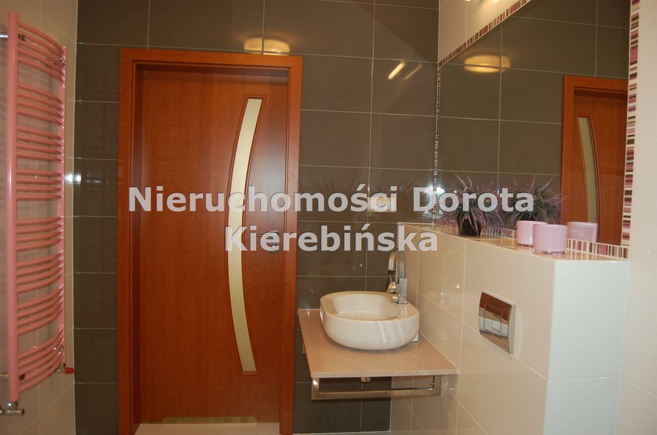 dom wolnostojący, 5 pokoi Chotomów, ul. Szczęśliwa. Zdjęcie 23