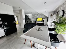 Mieszkanie 4-pokojowe Krotoszyn, os. Księżycowe. Zdjęcie 3