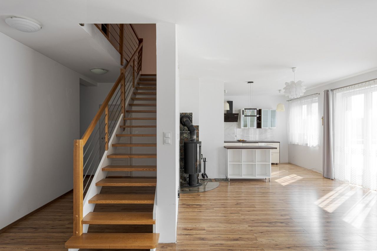 Mieszkanie 5-pokojowe Kosakowo. Zdjęcie 2