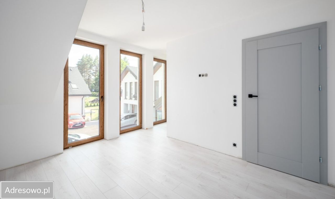 bliźniak, 5 pokoi Sielachowskie. Zdjęcie 10