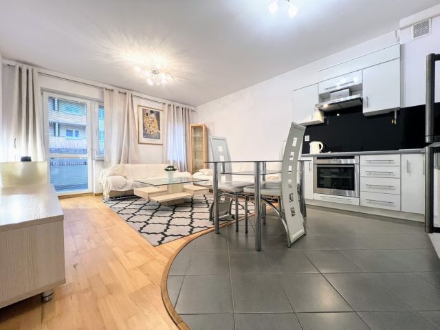 Mieszkanie 3-pokojowe Rzeszów, al. gen. Władysława Sikorskiego. Zdjęcie 2