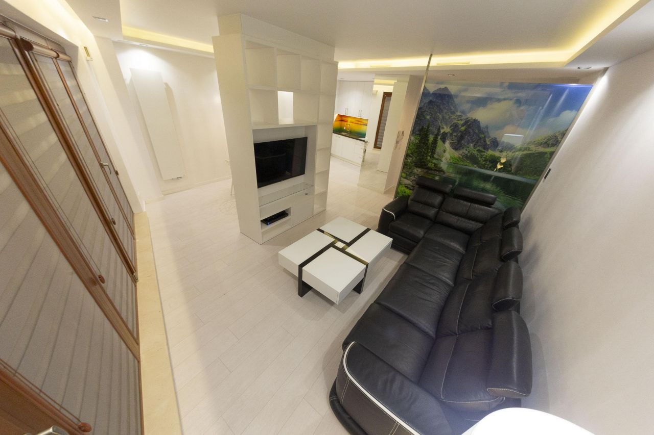 Mieszkanie 3-pokojowe Warszawa Wola, ul. Wronia. Zdjęcie 1