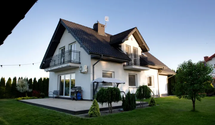 dom wolnostojący, 5 pokoi Łuszczów Pierwszy