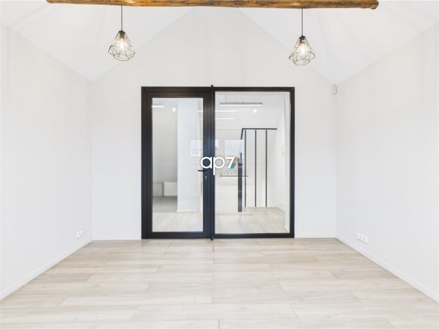 Lokal Kraków Wzgórza Krzesławickie, ul. Grębałowska. Zdjęcie 2