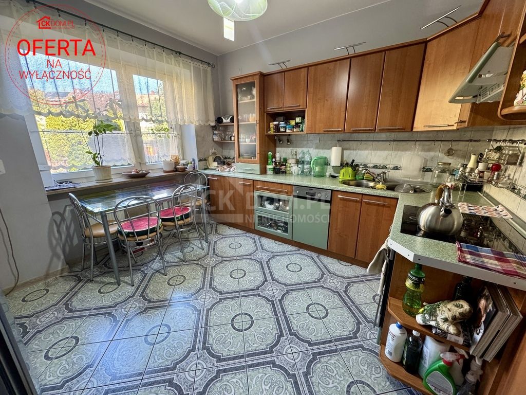 dom szeregowy, 8 pokoi Kielce. Zdjęcie 5