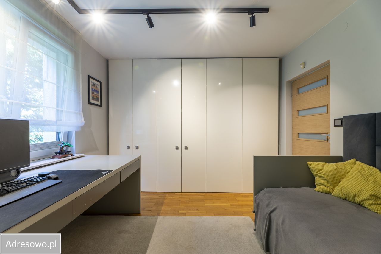 dom wolnostojący, 5 pokoi Sulejówek, ul. Trakt Brzeski. Zdjęcie 11