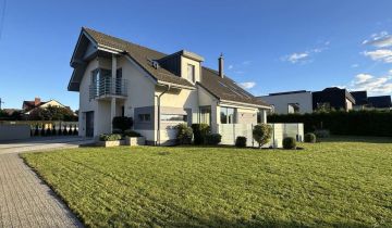 dom wolnostojący, 4 pokoje Mrzezino, ul. Polna