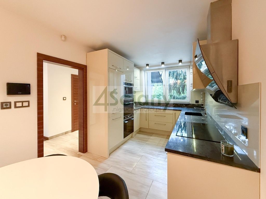 dom szeregowy, 5 pokoi Warszawa Stegny, ul. Macedońska. Zdjęcie 15