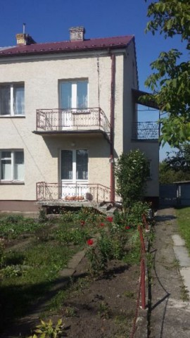 dom wolnostojący, 4 pokoje Staszów, ul. Armii Krajowej. Zdjęcie 1