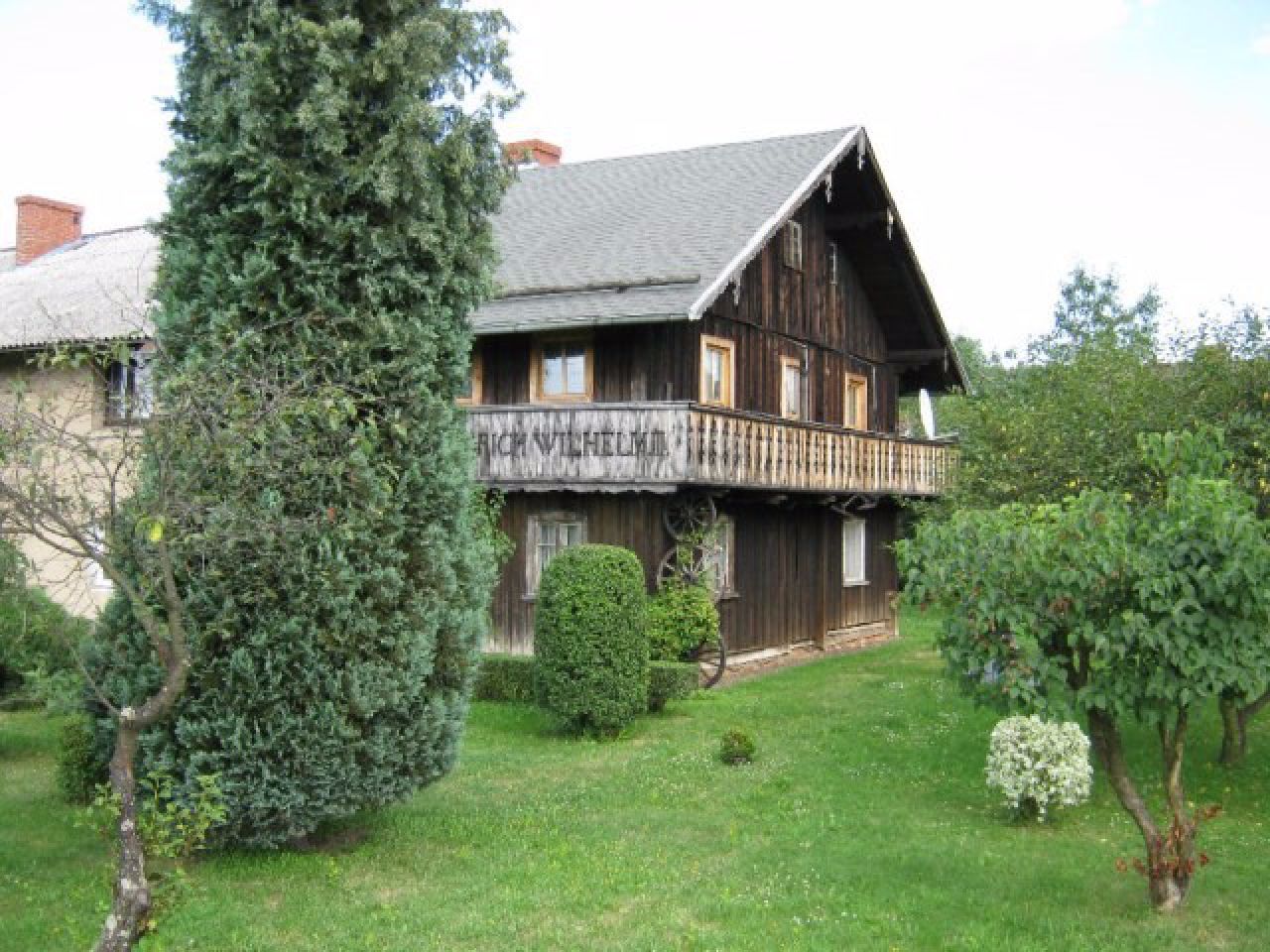 dom wolnostojący, 10 pokoi Mysłakowice, ul. Ignacego Daszyńskiego